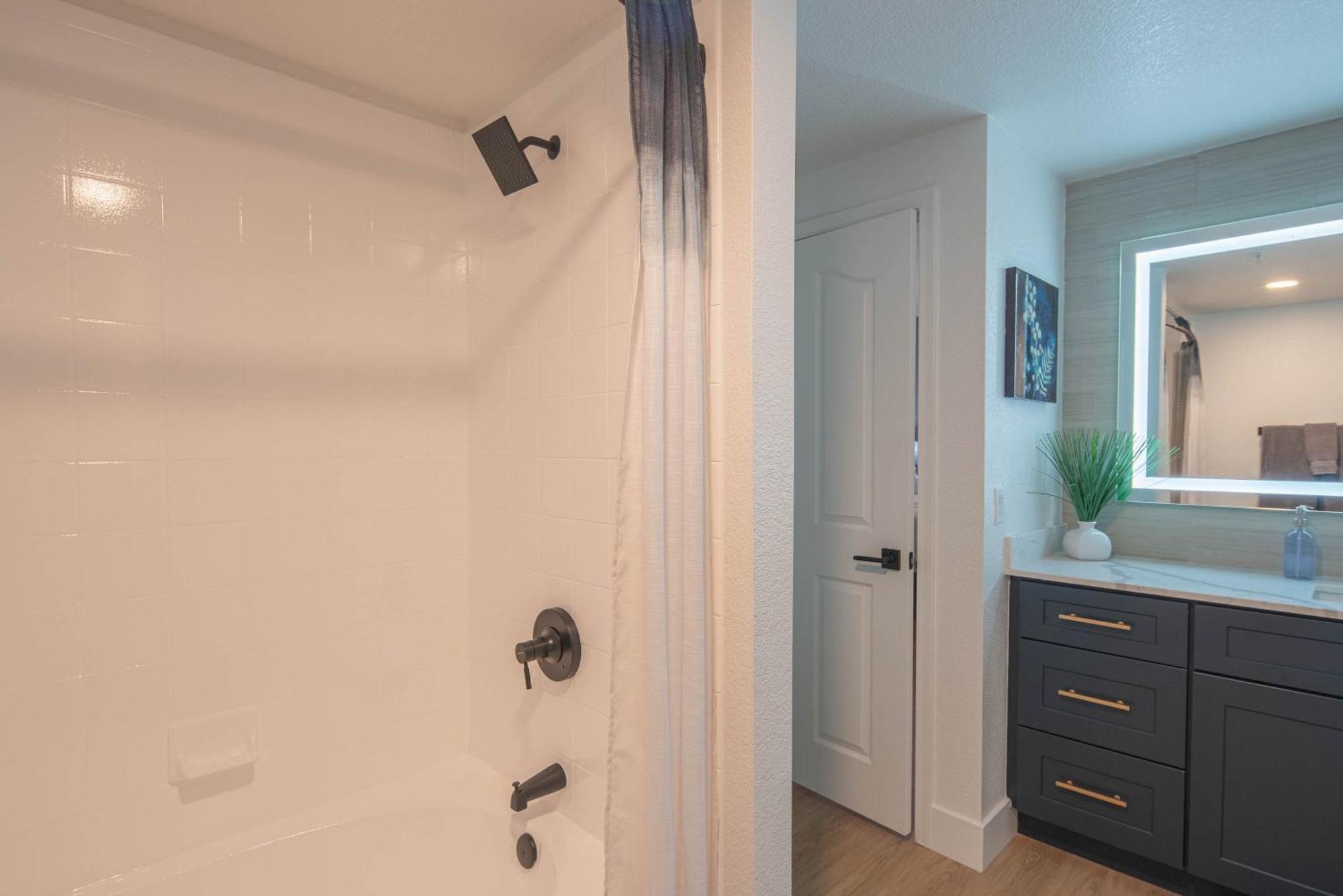 Exclusive-Walk To Golf, Shopping & Dining-King Bed N268 Apartment Scottsdale Exterior foto