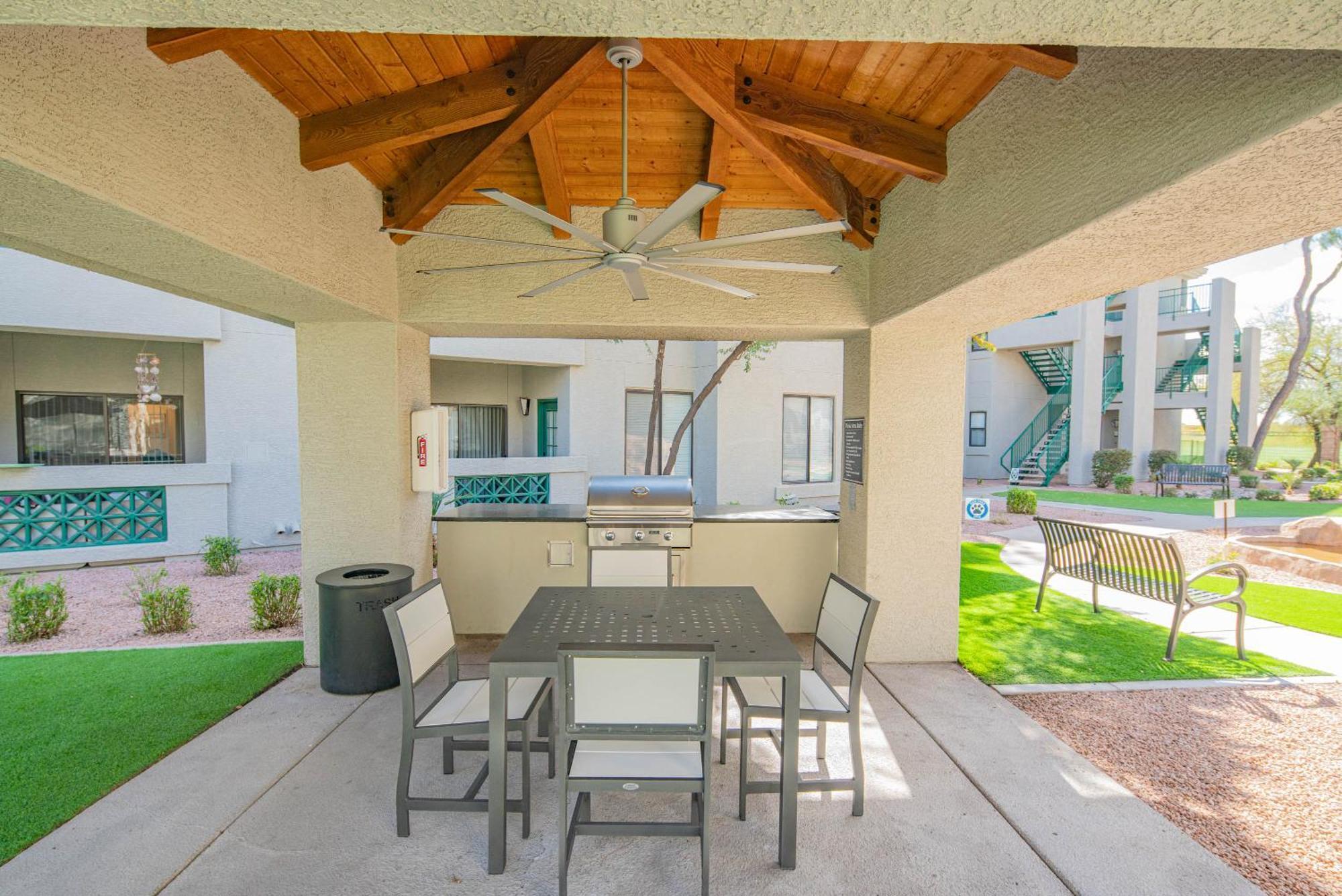 Exclusive-Walk To Golf, Shopping & Dining-King Bed N268 Apartment Scottsdale Exterior foto