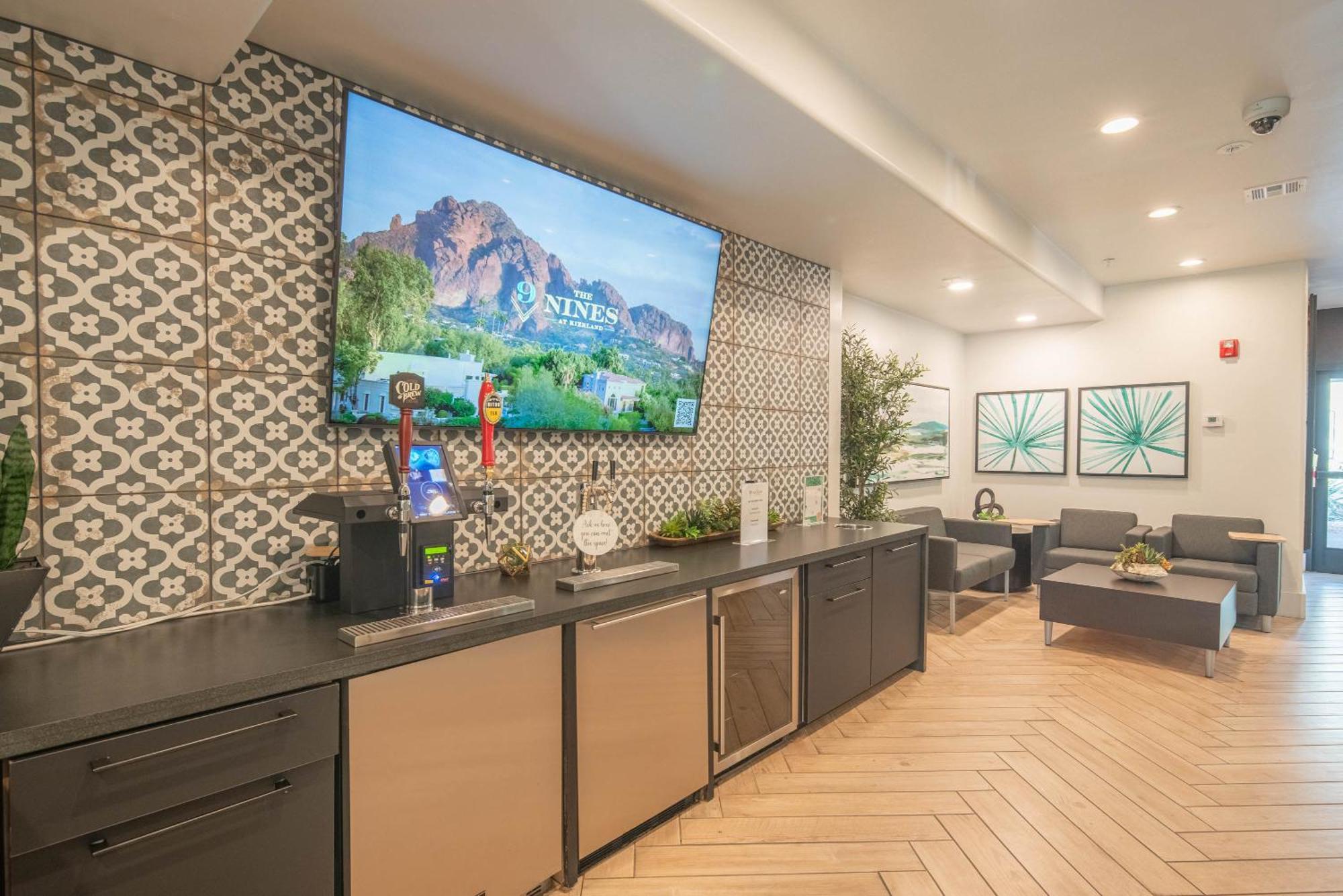 Exclusive-Walk To Golf, Shopping & Dining-King Bed N268 Apartment Scottsdale Exterior foto